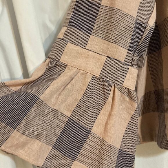 NWOT Lane Bryant Button-up with BELL SLEEVES - Picture 3 of 6